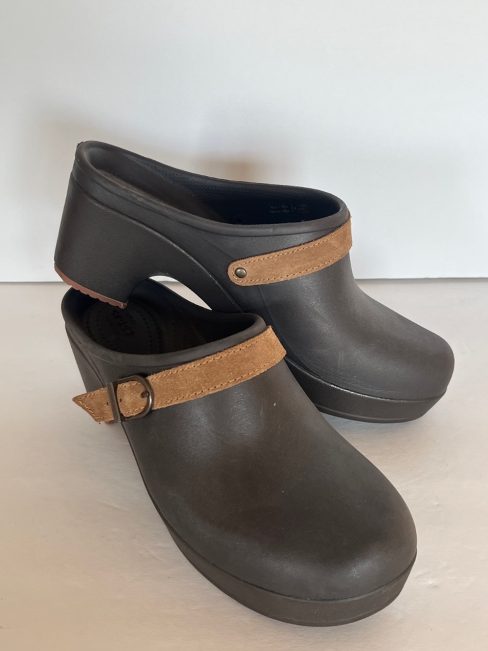 CROCS Women’s Brown Clog Mules with Tan Suede Strap